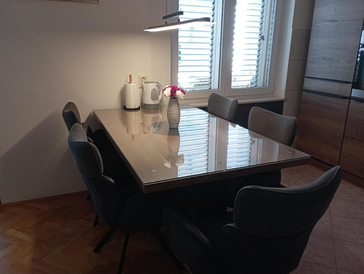 Family Time Appartement Split Buitenkant foto